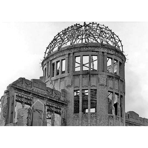 ヒロシマ・ナガサキ1945年8月 のサムネイル画像